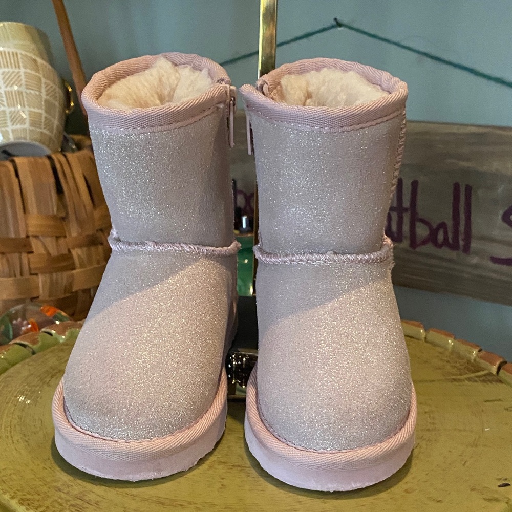 BEARPAW Eva Kids' Youth Cow Suede/Wool Boots - Pink Glitter SZ 7